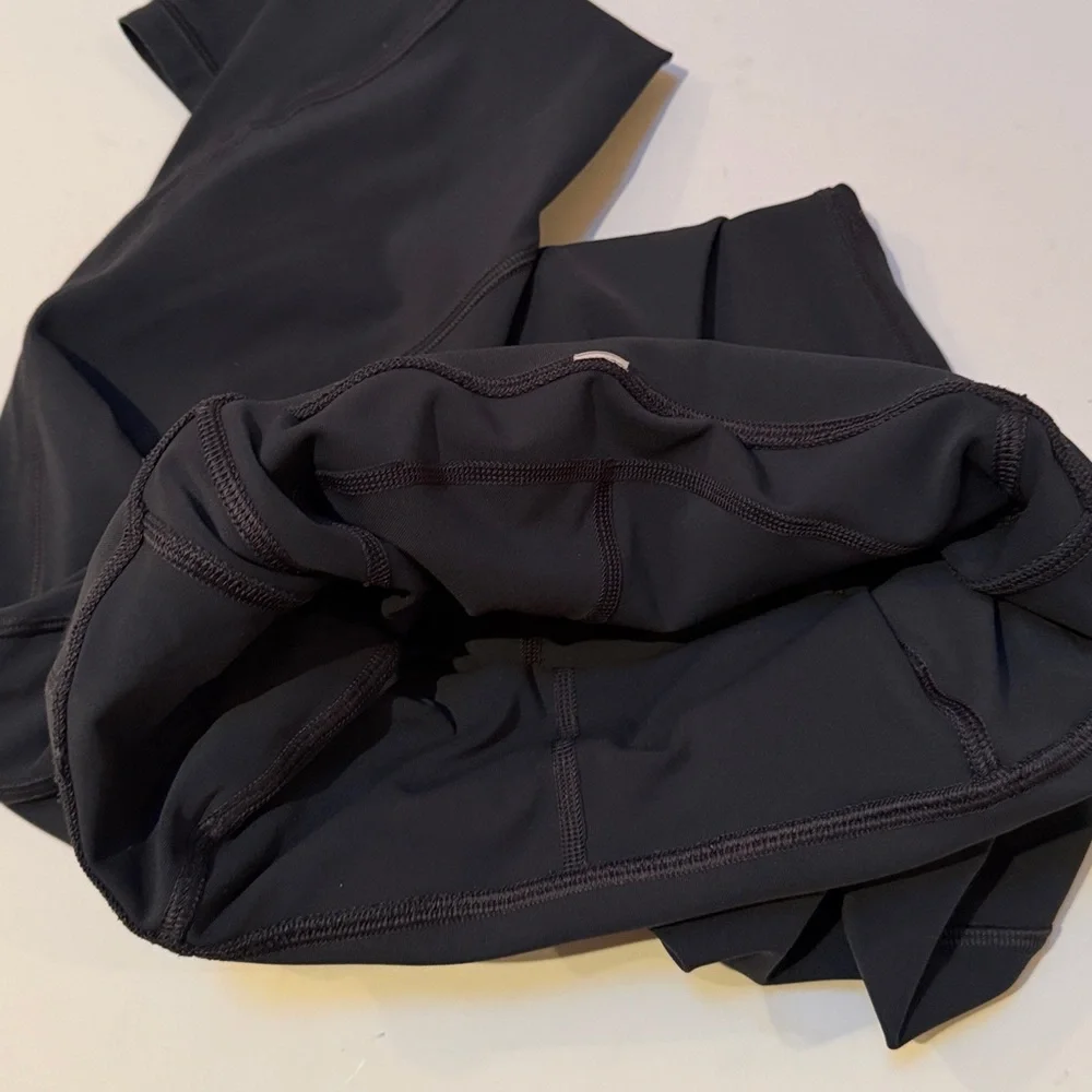 Lululemon Time To Sweat Crop 23